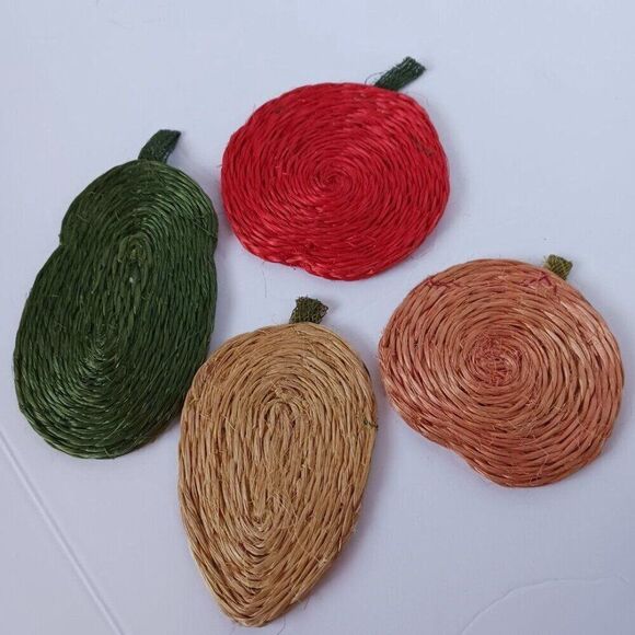 Vintage 4pcs Wicker Fruit Coasters - Picture 10 of 10